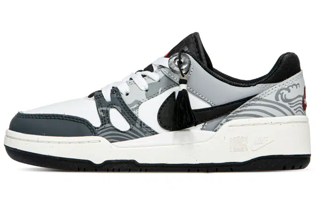 Nike Full Force QXK