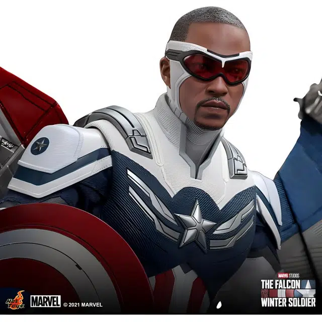 Hot Toys 16 30cm