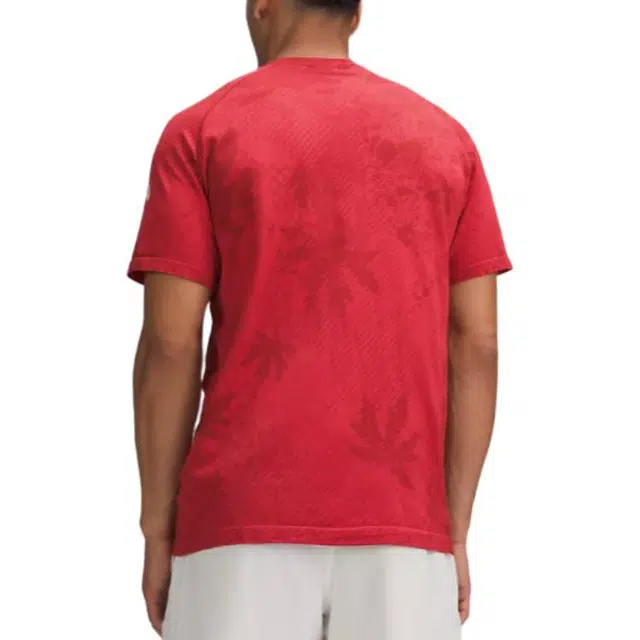 lululemon Metal Vent Tech Team Canada T