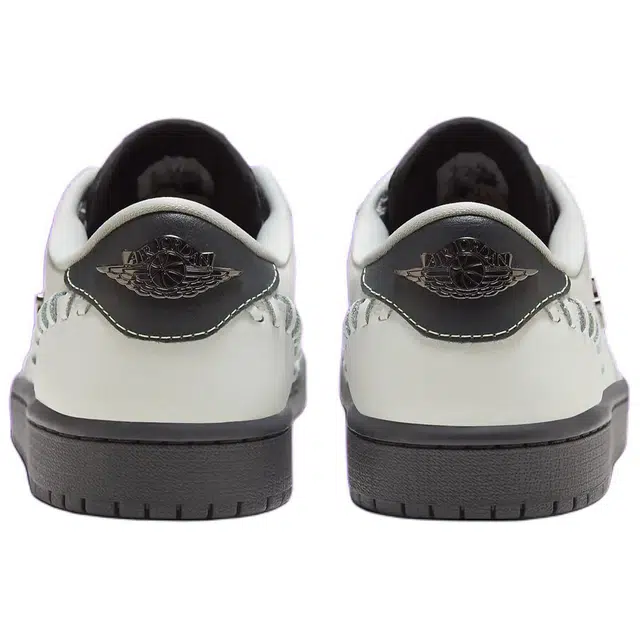 Jordan Air Jordan 1 Low OG "Black Cat"