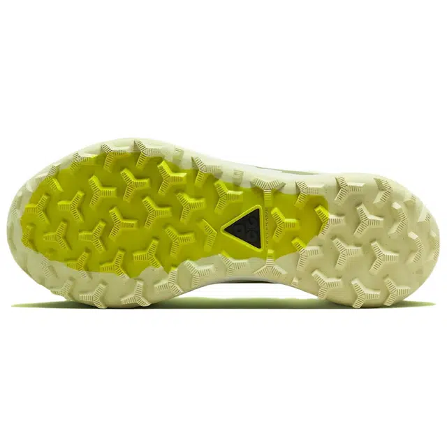 Nike ACG Lowcate