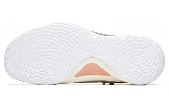 Anta KT5 Low