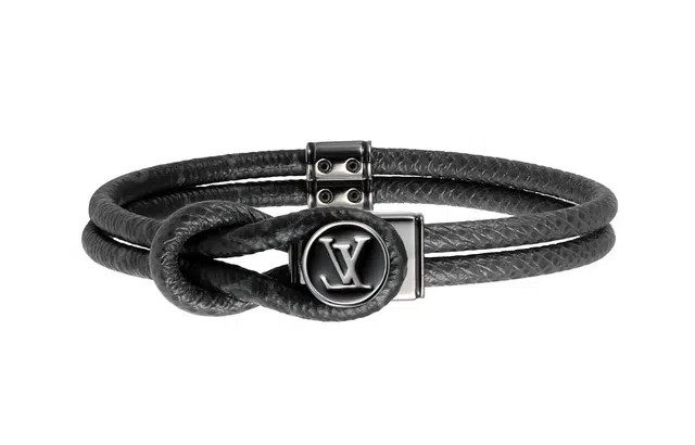 LOUIS VUITTON Monogram Flowers