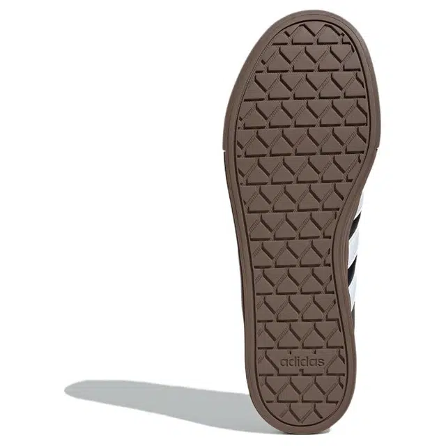 adidas DAILY 4.0