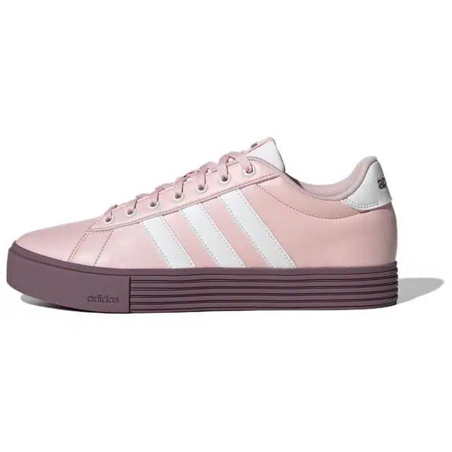 adidas DAILY 4.0