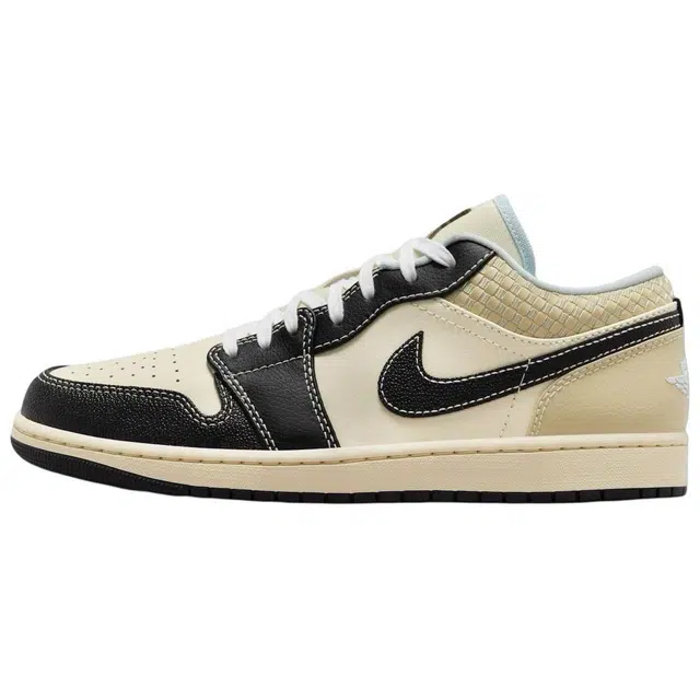 Jordan Air Jordan 1 LOW SE COCONUT MILKBLACK