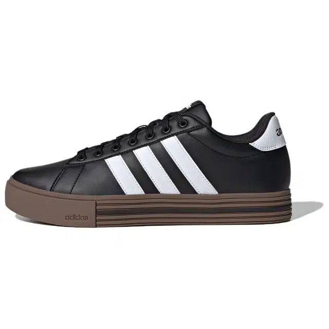 adidas DAILY 4.0