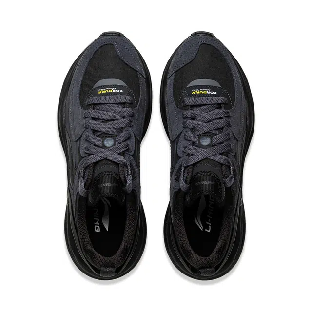 LiNing CF V4