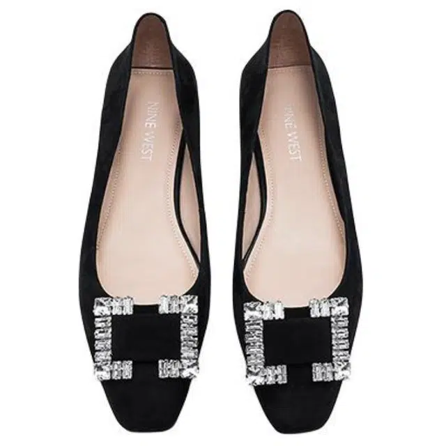 NINE WEST