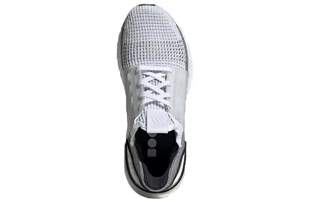 adidas Ultraboost 19