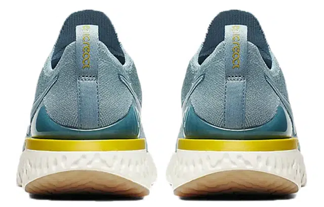 Nike Epic React Flyknit 2