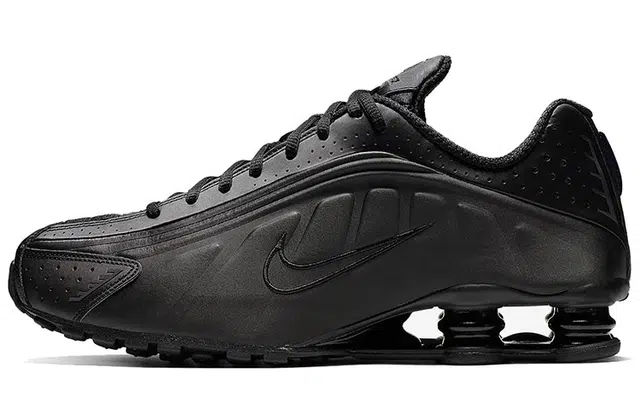 Nike Shox R4 Black