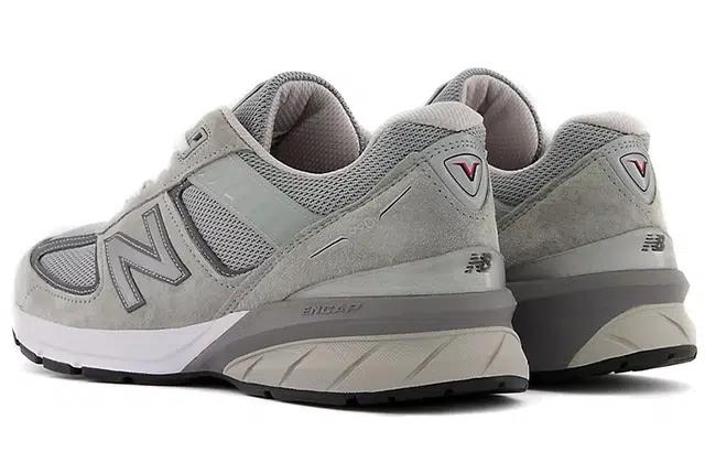 New Balance NB 990 V5