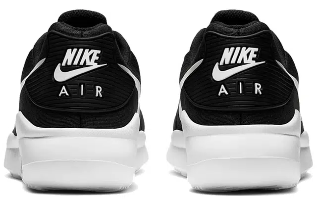 Nike Air Max Oketo