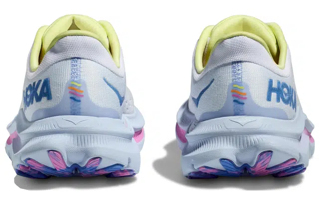 HOKA ONE ONE Kawana