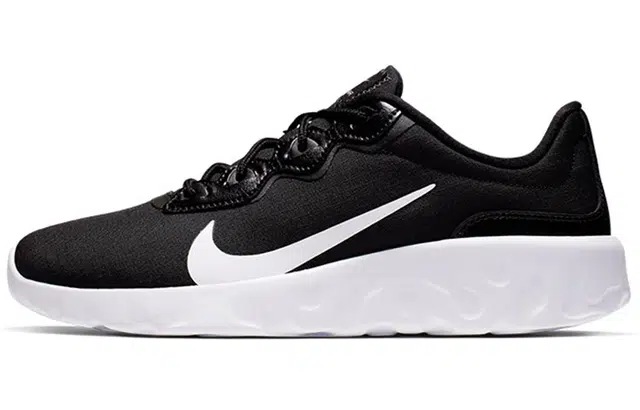 Nike Explore Strada Black White