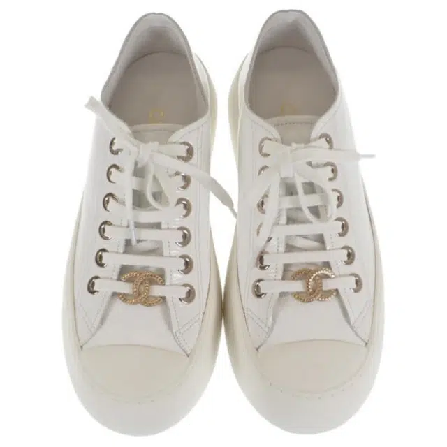 CHANEL 24S