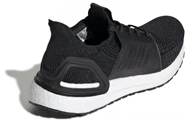 adidas Ultraboost 19