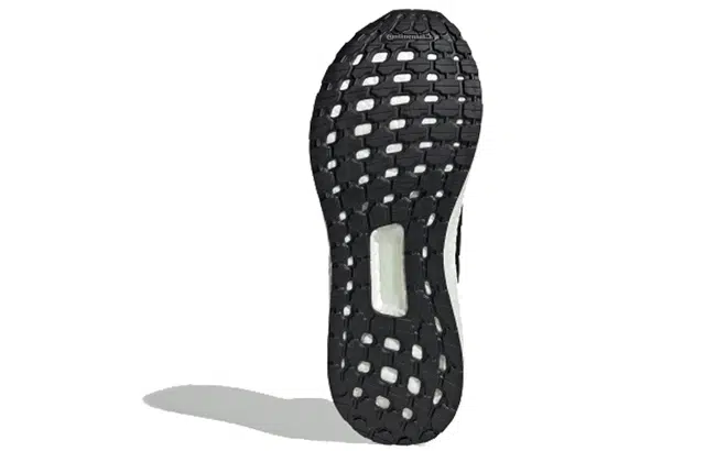 adidas Ultraboost 19 M