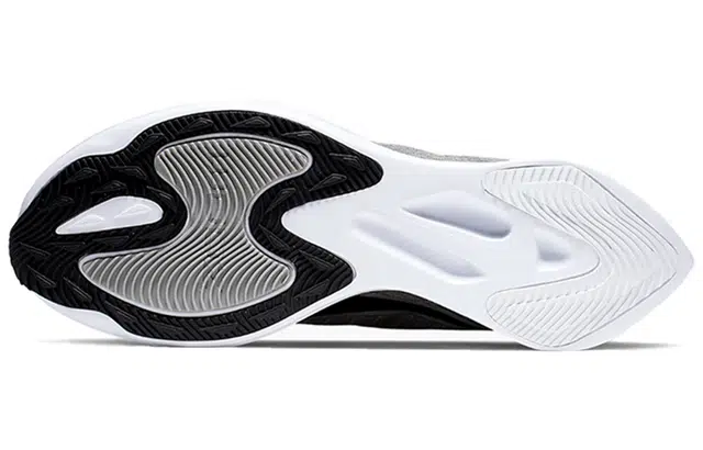 Nike Zoom Gravity 1