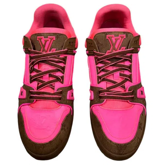 LOUIS VUITTON Trainer logo