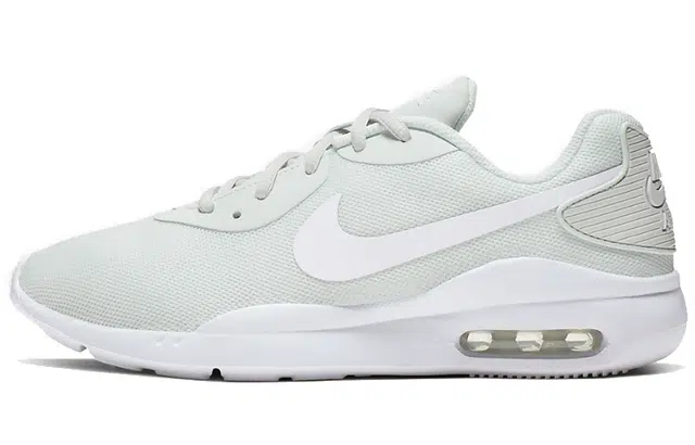 Nike Air Max Oketo