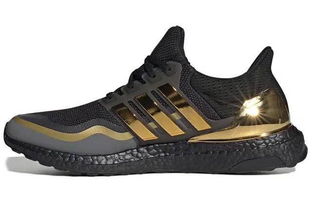adidas Ultraboost 4.0