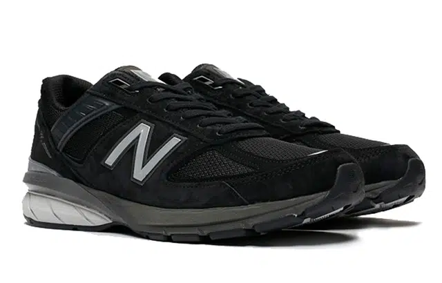 New Balance NB 990 V5