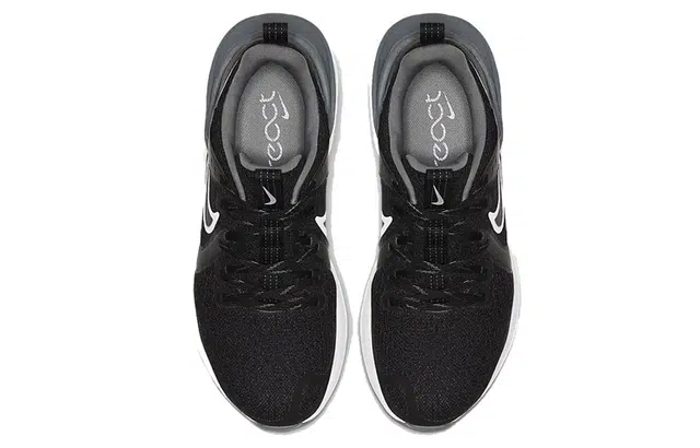 Nike Legend React 2