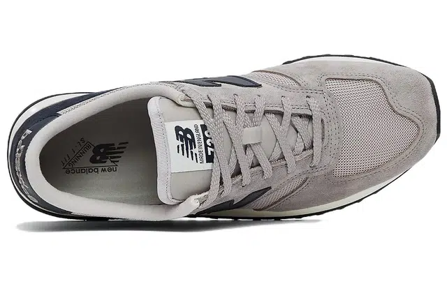 New Balance 730