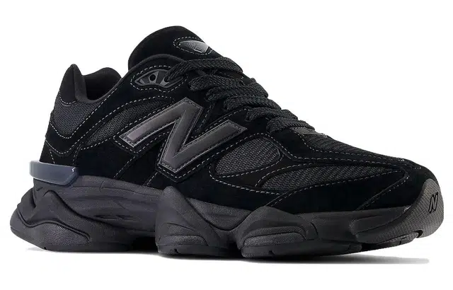 New Balance NB 9060 "Triple Black"