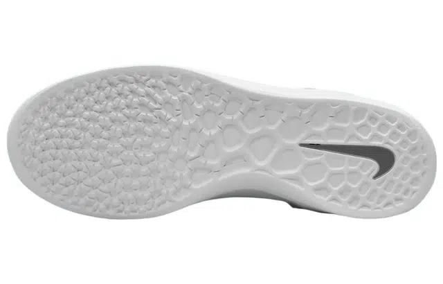 Nike SB Nyjah 3 "Game Royal"