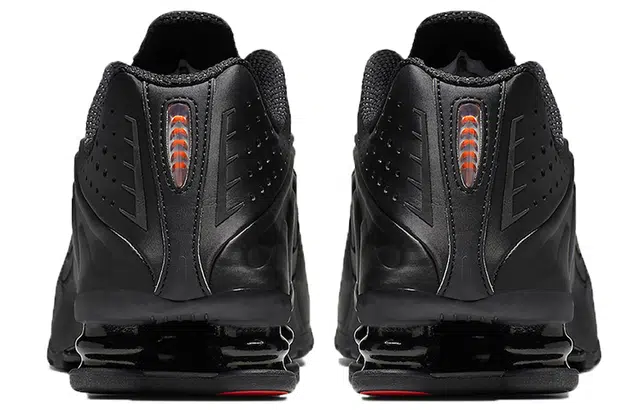 Nike Shox R4 Triple