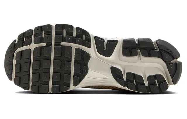 Nike Air Zoom Vomero 5 WMNS Pearl WhiteSS24