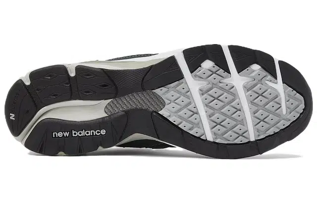 New Balance NB 920