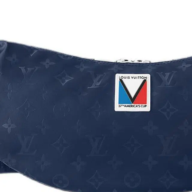 LOUIS VUITTON Hamac Monogram Storm