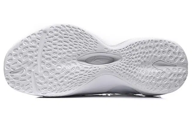 LiNing 6 V2
