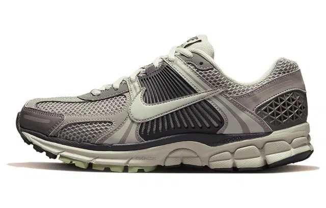 Nike Air Zoom Vomero 5 Grey Black