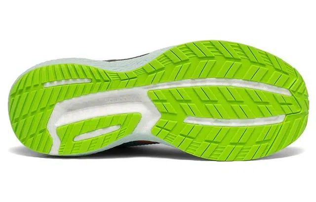 Saucony Triumph 18