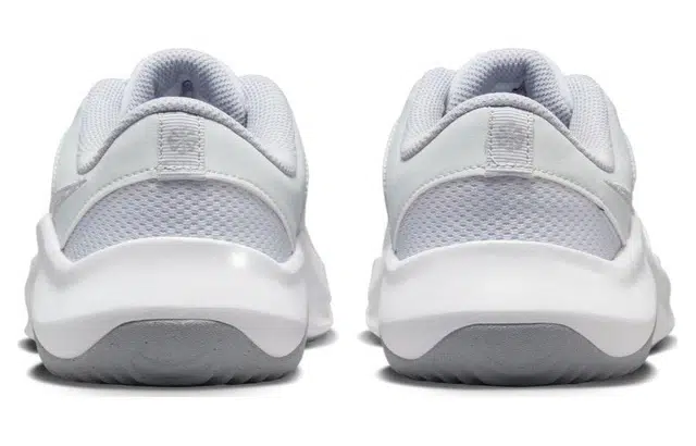 Nike Legend Essential 3