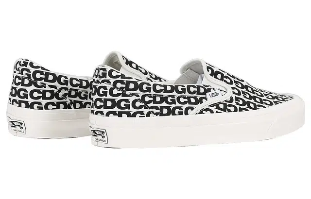 Comme Des Garcons x Vans slip-on