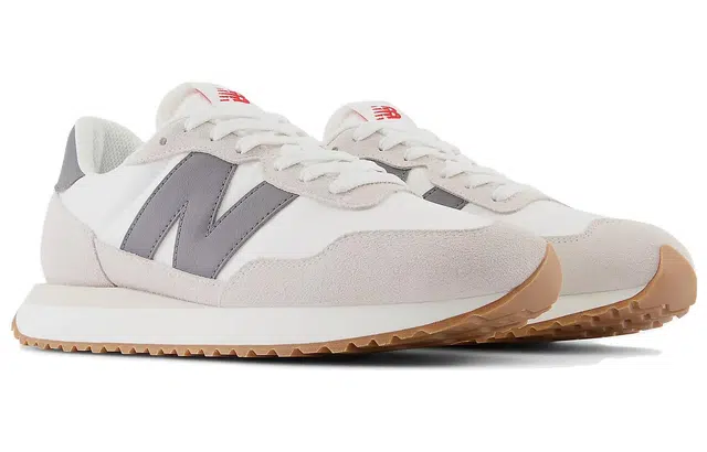 New Balance NB 237