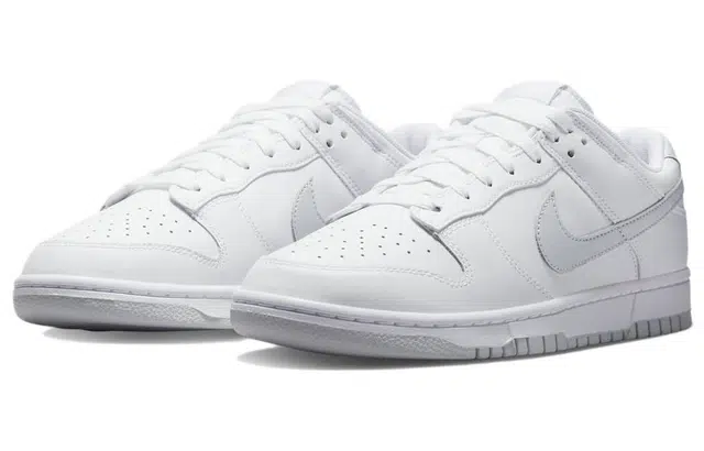 Nike Dunk Low "Pure Platinum"