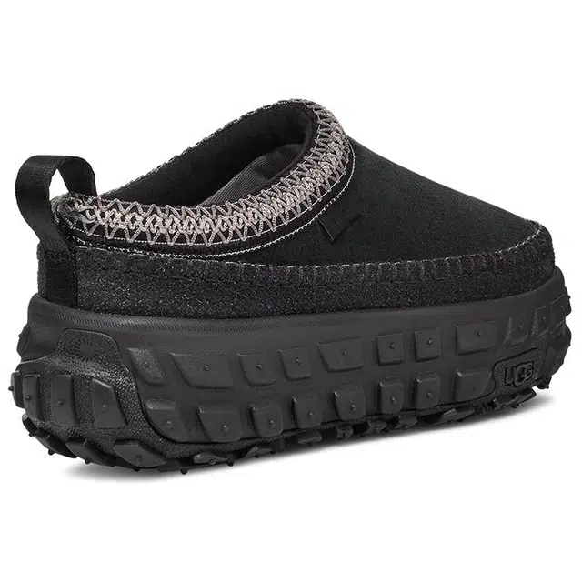 UGG