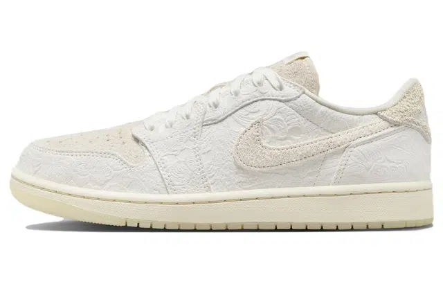 Chris Paul x Jordan Air Jordan 1 Low OG "Light Cream and Sail" PU PE