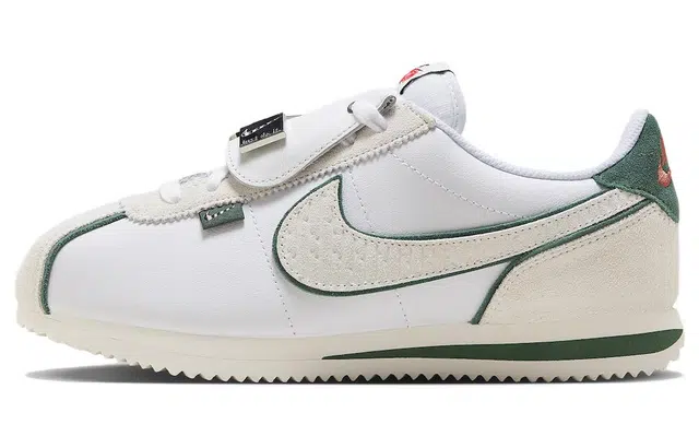 Nike Cortez "All Petals United"
