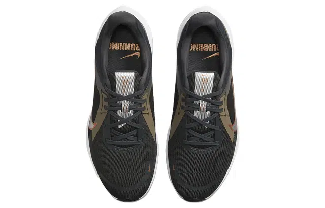 Nike Quest 5