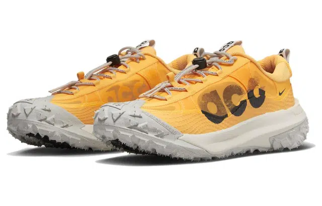 Nike ACG Mountain Fly 2 Low "Laser Orange"