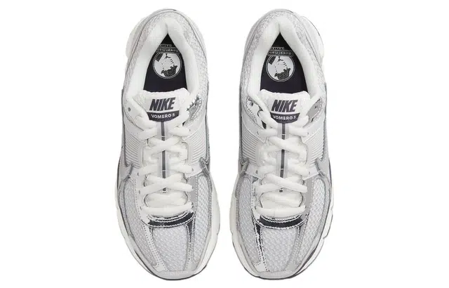 Nike Zoom Vomero 5 "Photon Dust"
