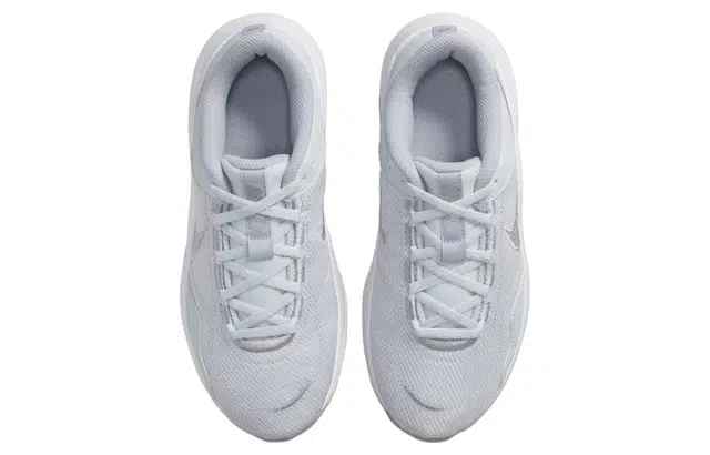 Nike Legend Essential 3